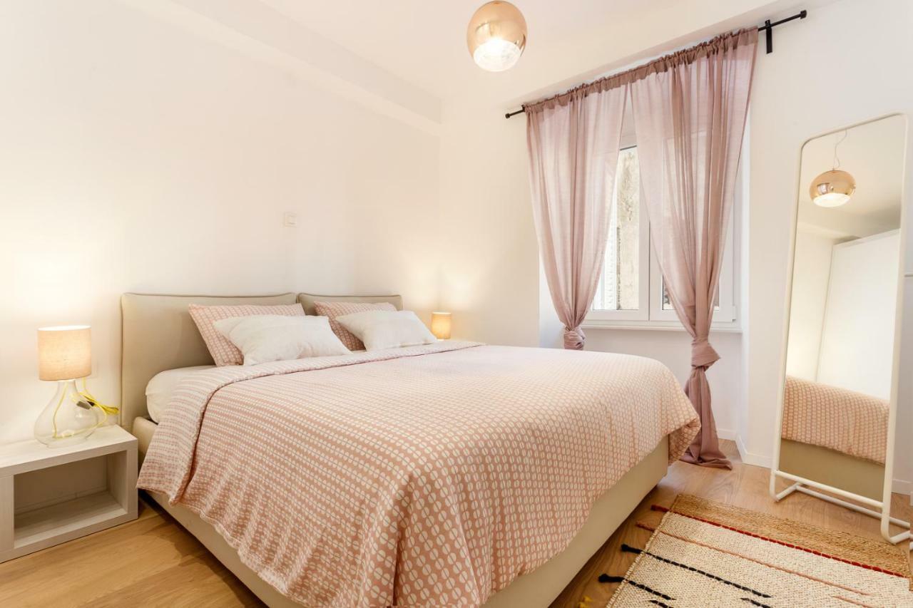 Central Rijeka Apartments CIOTTINA 24 Buitenkant foto
